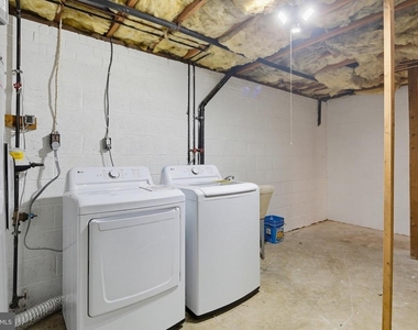 8769 Hayshed Lane - Photo Thumbnail 24