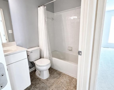 5845 Bella Marie Way - Photo Thumbnail 18