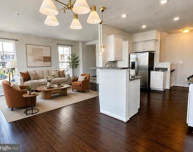 5845 Bella Marie Way - Photo Thumbnail 12