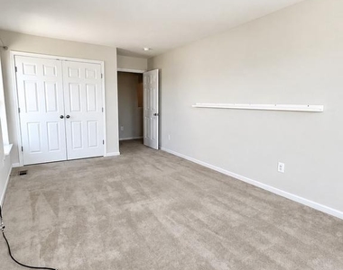 5845 Bella Marie Way - Photo Thumbnail 28