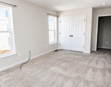 5845 Bella Marie Way - Photo Thumbnail 27
