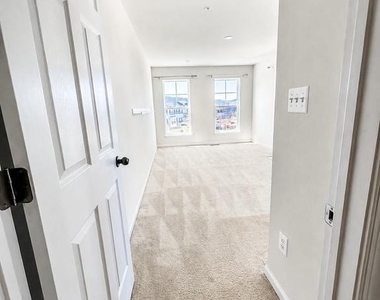 5845 Bella Marie Way - Photo Thumbnail 25