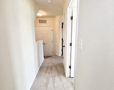 5845 Bella Marie Way - Photo Thumbnail 29