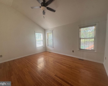 1107 Station Drive - Photo Thumbnail 4