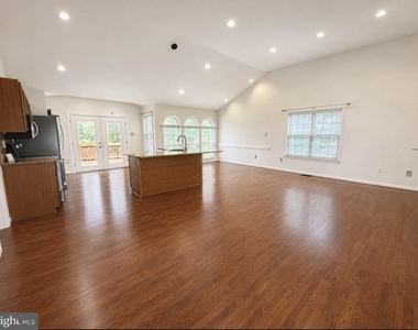 1107 Station Drive - Photo Thumbnail 1