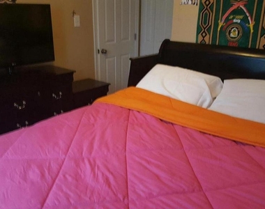 6079 Tapir Place - Photo Thumbnail 4