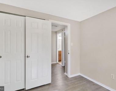 8507 Castlemill Circle - Photo Thumbnail 16
