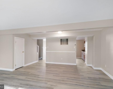 8507 Castlemill Circle - Photo Thumbnail 9