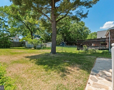 3027 Lavender Avenue - Photo Thumbnail 21