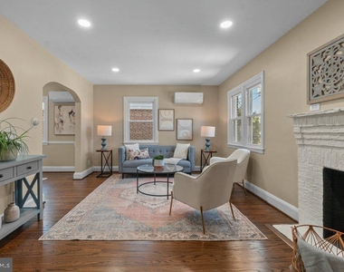 3027 Lavender Avenue - Photo Thumbnail 3