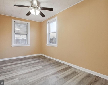7443 Holabird Avenue - Photo Thumbnail 9