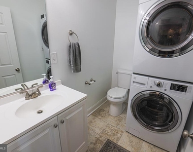 215 Clarendon Avenue - Photo Thumbnail 34
