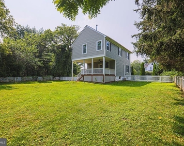 215 Clarendon Avenue - Photo Thumbnail 9