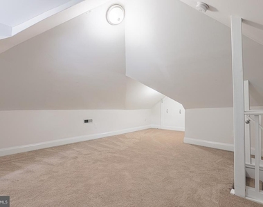 215 Clarendon Avenue - Photo Thumbnail 49