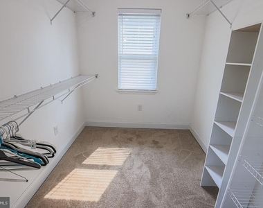 215 Clarendon Avenue - Photo Thumbnail 41