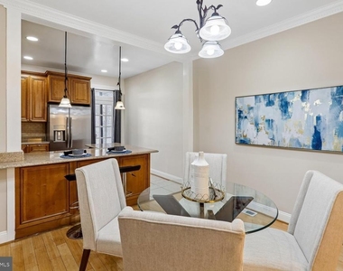 2106 Fleet Street - Photo Thumbnail 11