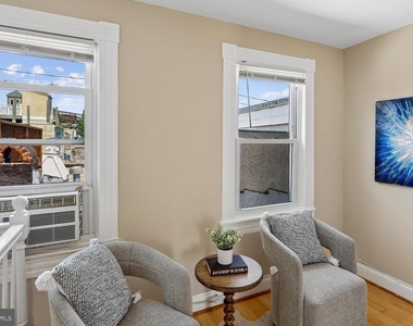2106 Fleet Street - Photo Thumbnail 38