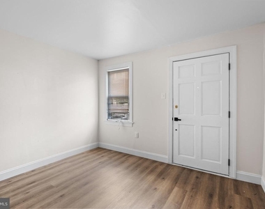 322 S Poppleton Street - Photo Thumbnail 3