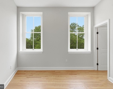 337 S Fremont Avenue - Photo Thumbnail 3