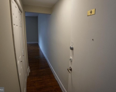 804 Cathedral St - Photo Thumbnail 7