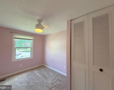 1458 Ashwood Court - Photo Thumbnail 8
