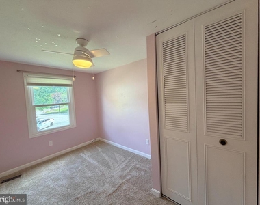 1458 Ashwood Court - Photo Thumbnail 6