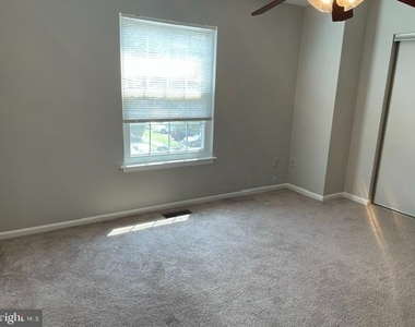 1578 Fallowfield Court - Photo Thumbnail 8