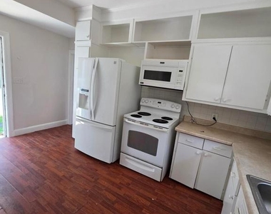 1314 Philadelphia Pike - Photo Thumbnail 1