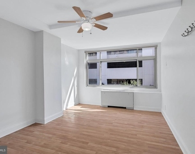 2401 H Street Nw - Photo Thumbnail 12