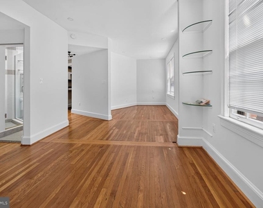 3120 R Street Nw - Photo Thumbnail 3