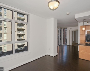 1025 1st Street Se - Photo Thumbnail 12