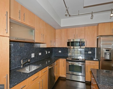 1025 1st Street Se - Photo Thumbnail 3