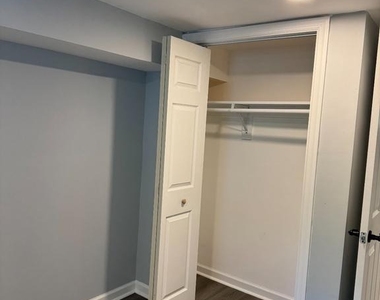 407 Xenia Street Se - Photo Thumbnail 1