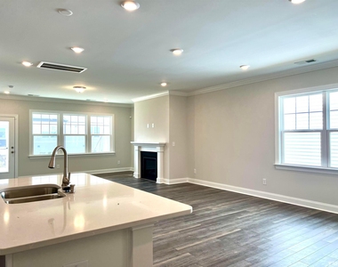 2009 Mavin Place - Photo Thumbnail 4