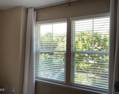 1002 Summerhouse Road - Photo Thumbnail 11