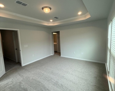 260 Ravenscraig Park Place - Photo Thumbnail 10