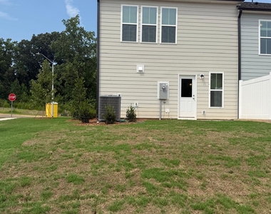 260 Ravenscraig Park Place - Photo Thumbnail 33