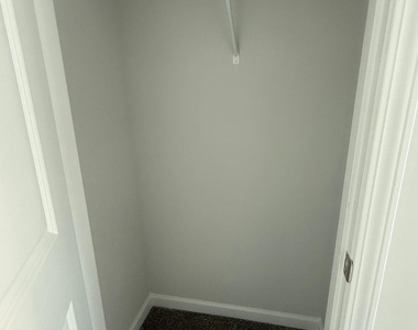 260 Ravenscraig Park Place - Photo Thumbnail 19