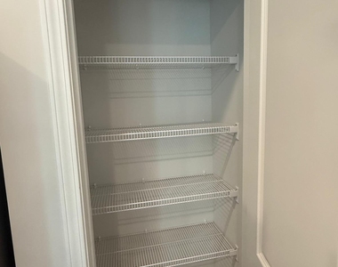 260 Ravenscraig Park Place - Photo Thumbnail 25
