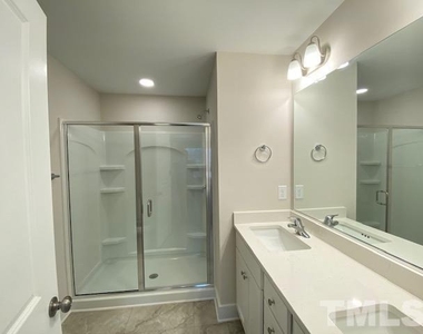 904 Hillman Lane - Photo Thumbnail 14