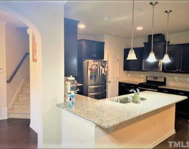 931 Contessa Drive - Photo Thumbnail 3