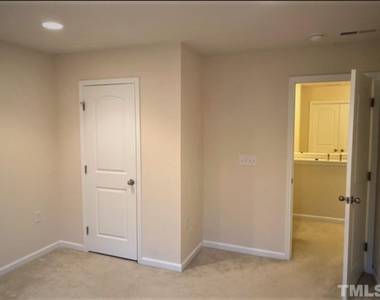 931 Contessa Drive - Photo Thumbnail 8