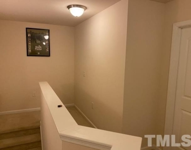 931 Contessa Drive - Photo Thumbnail 4