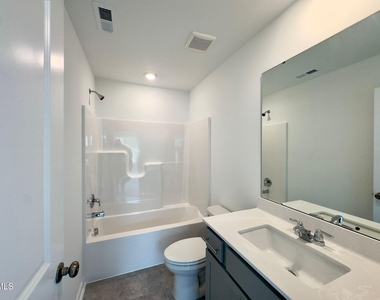 1529 Crescent Townes Way - Photo Thumbnail 23
