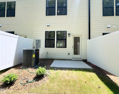 1529 Crescent Townes Way - Photo Thumbnail 37