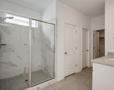 4509 Lucabella Ln - Photo Thumbnail 5