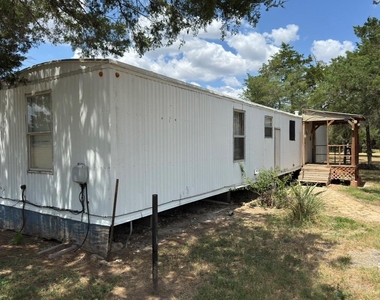 301 Whitetail Ln - Photo Thumbnail 3