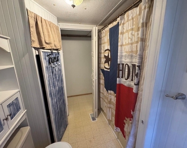 301 Whitetail Ln - Photo Thumbnail 24