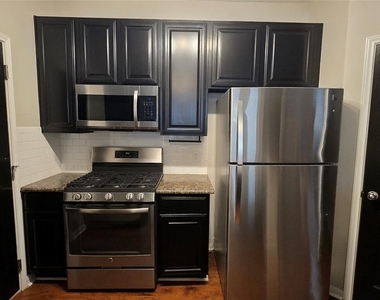 3300 Forest Creek Dr - Photo Thumbnail 6