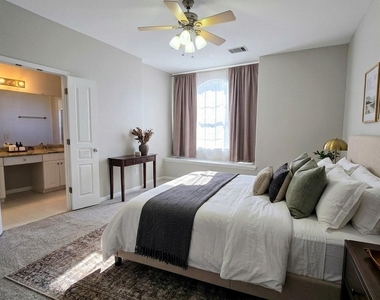 3300 Forest Creek Dr - Photo Thumbnail 11